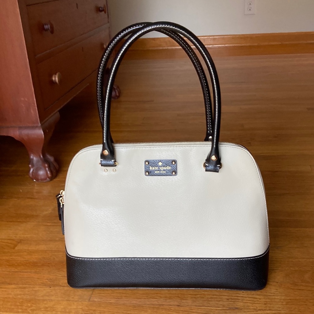 Kate Spade cream and black handbag. Good condition.